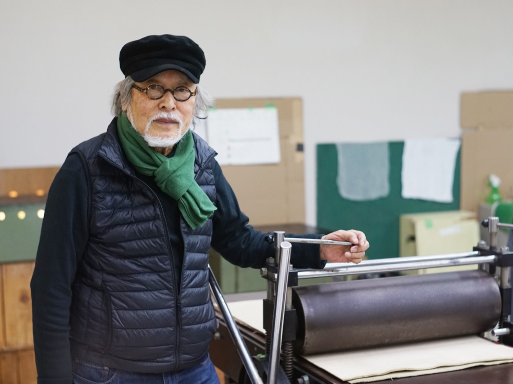 86歳、往復150キロをひた走る！ アートの門戸を広げる銅版画家にして大阪芸大名誉教授・持田総章さんに問う