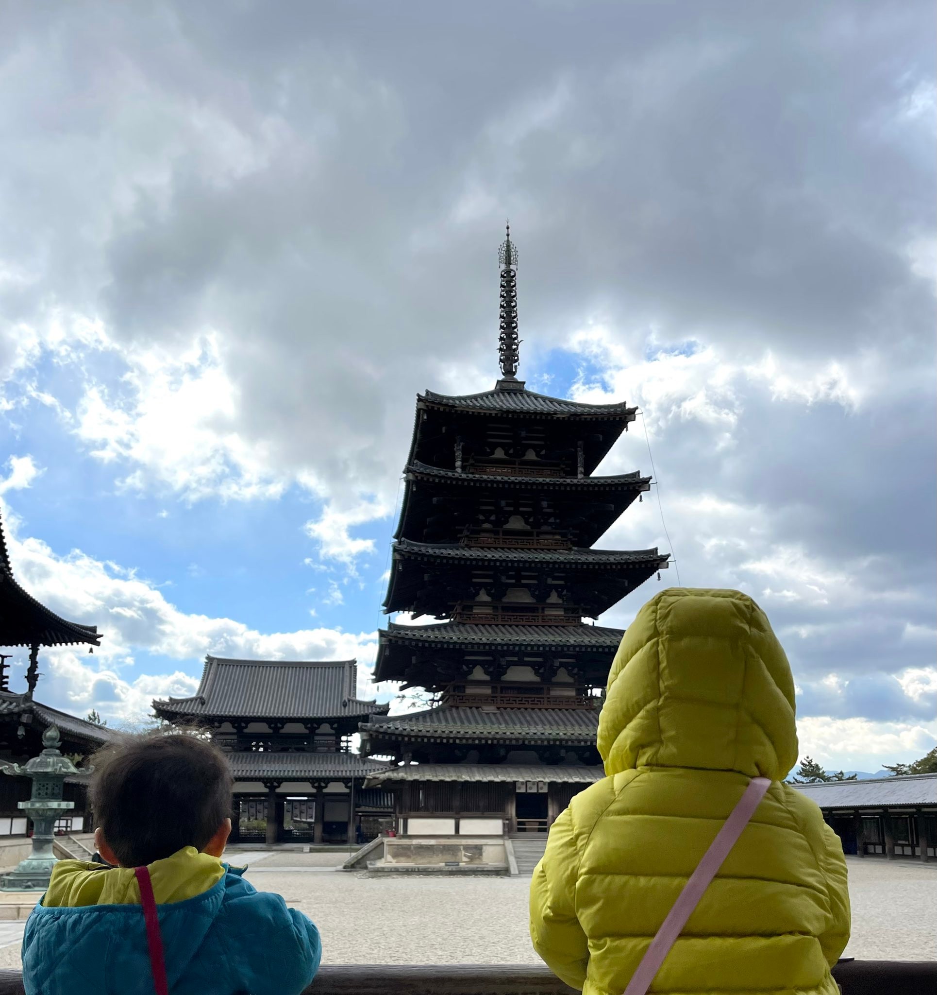 『法隆寺っ…より提供）