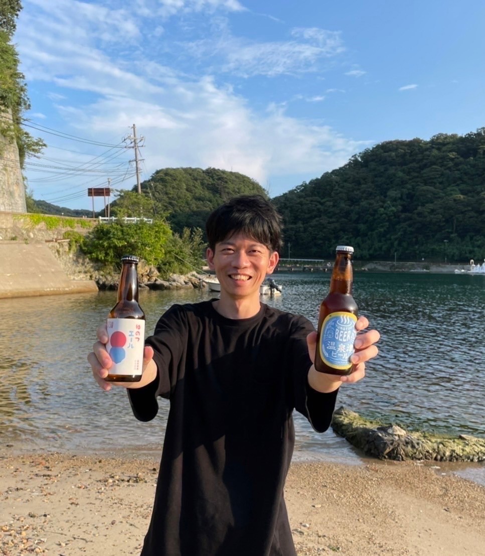 ビールを両…和田谷さん