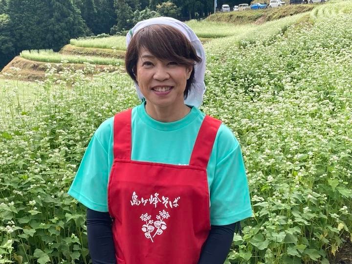 うどん県・香川で「そば」を名物に！　そばの花が広がる絶景”島ケ峰”で花見開催